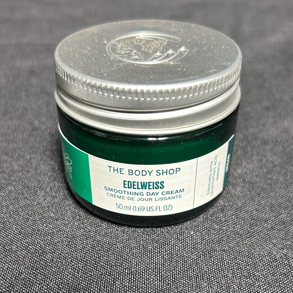 The Body Shop Edelweiss Smoothing Day Cream